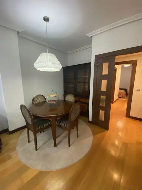 Comedor de Piso en venta en Oviedo  con Calefacción