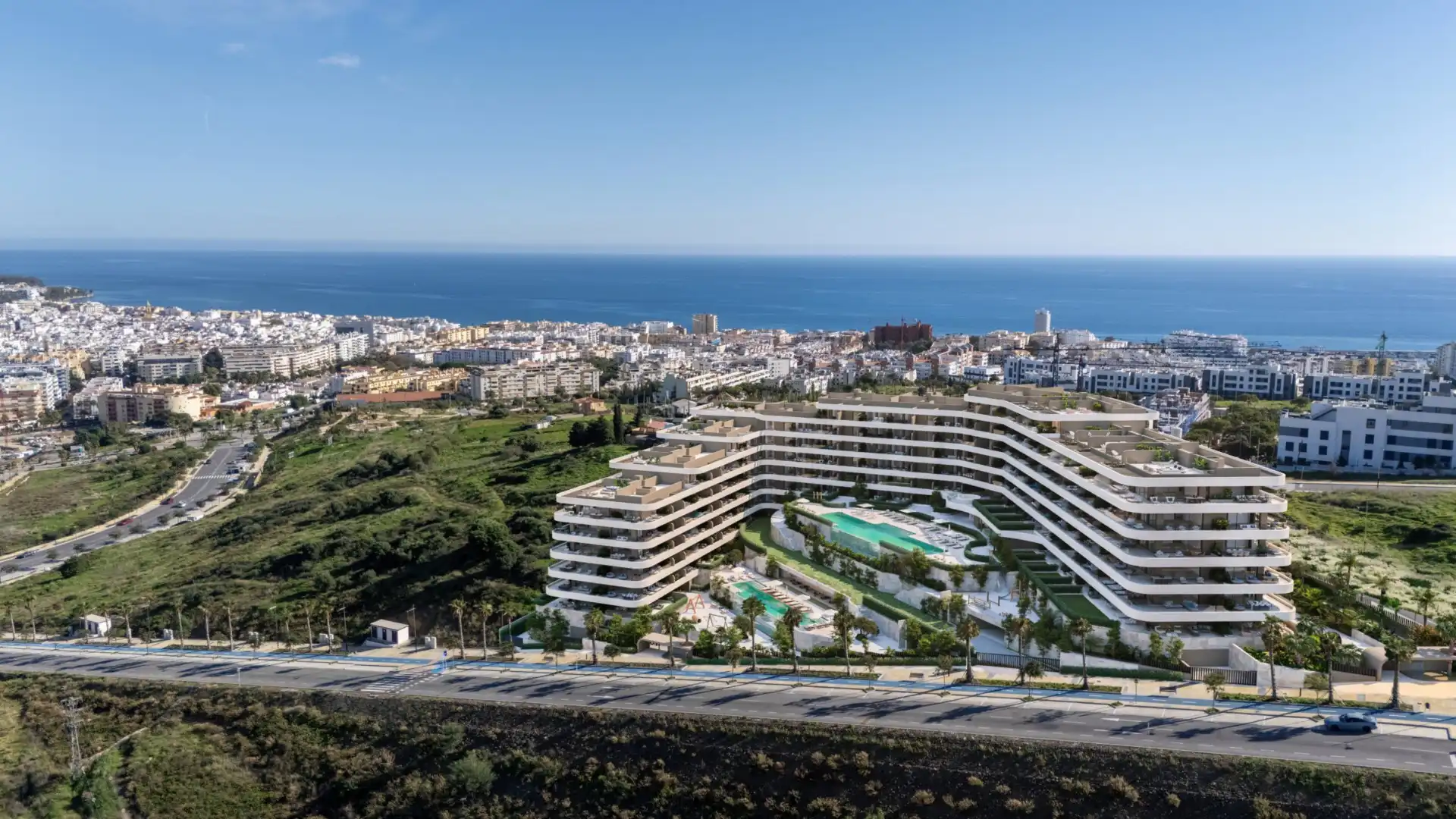 Vista exterior de Ático en venta en Estepona con Aire acondicionado, Terraza y Piscina