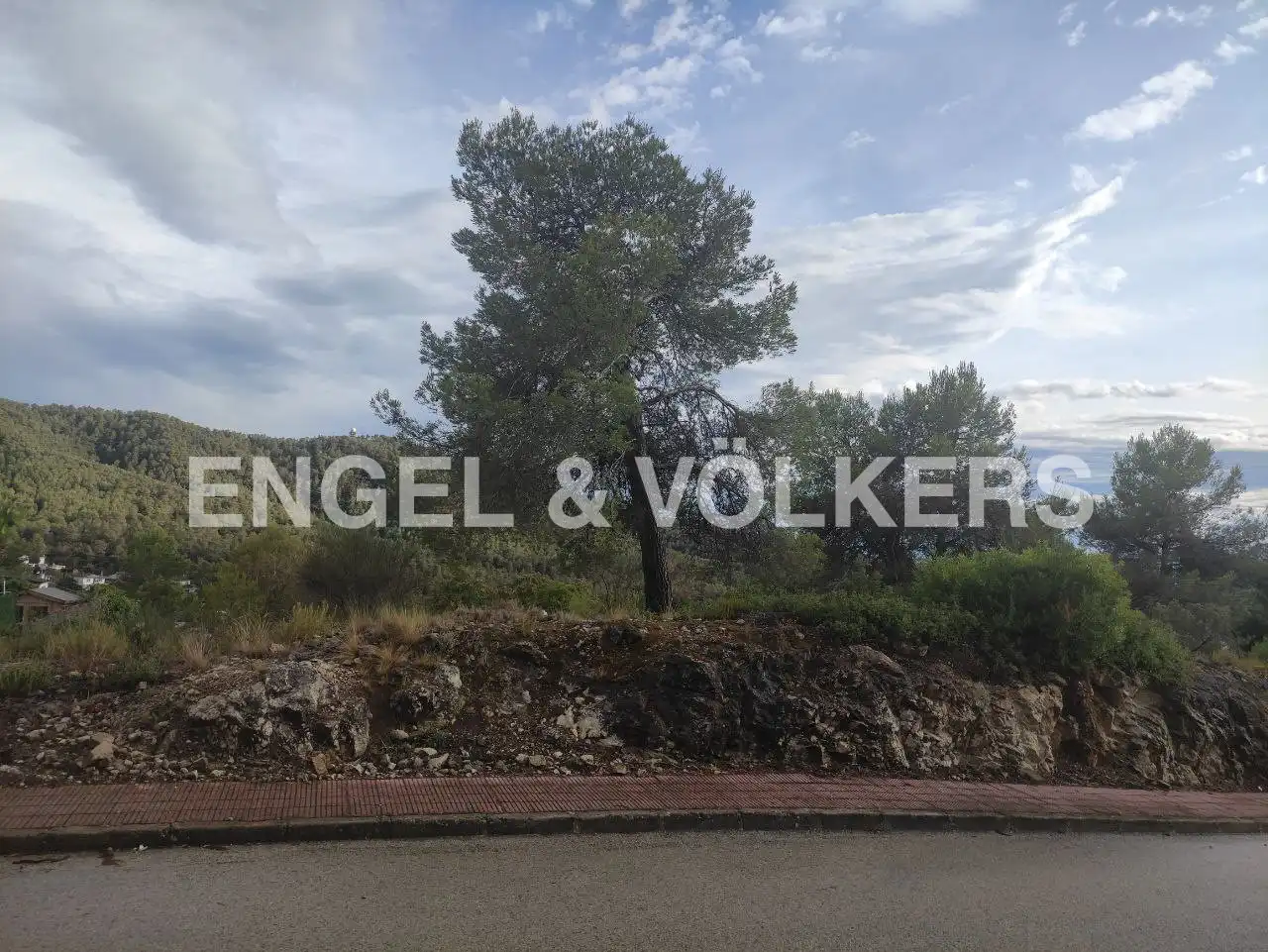 Terreny residencial en venda a Vallirana