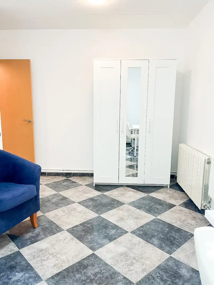 Habitación de Piso de alquiler en Cerdanyola del Vallès con Calefacción, Amueblado y Horno
