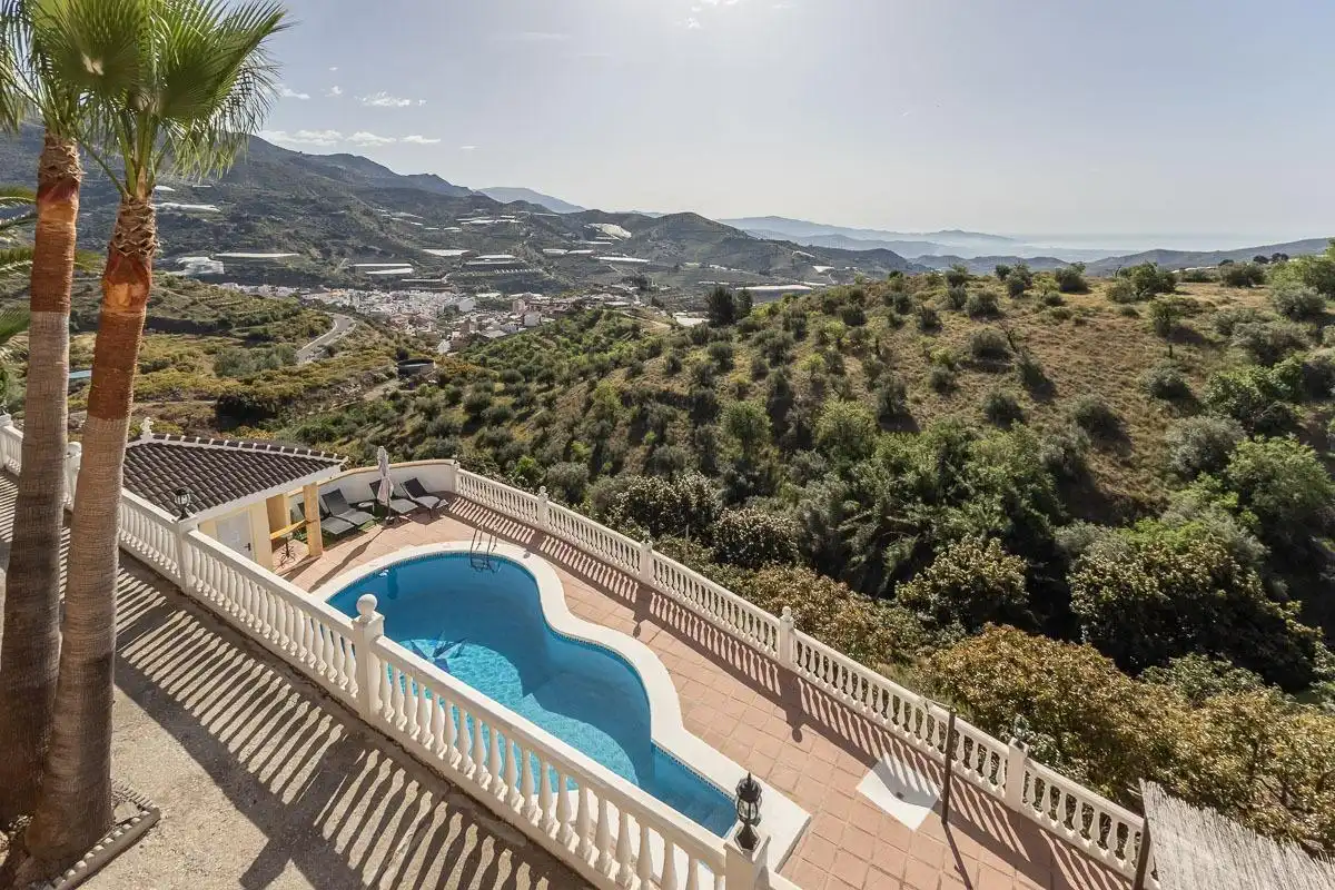 Xalet amb piscina en venda a Ítrabo, imagen 2