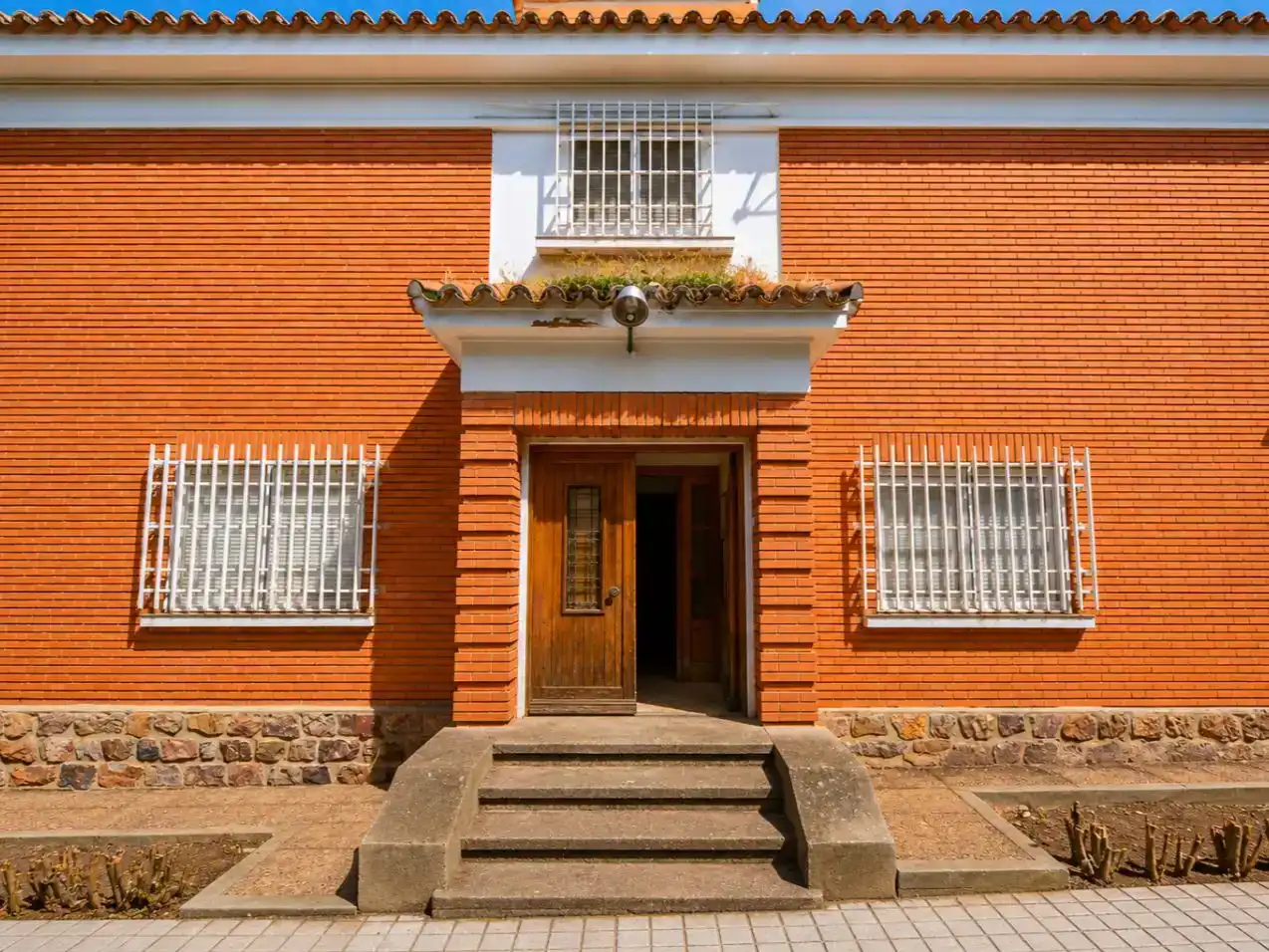 Exterior view of Houses for sale in Puertollano