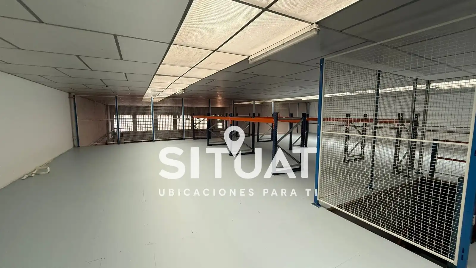 Nau industrial en venda en Santa Coloma de Cervelló amb Calefacció i Alarma