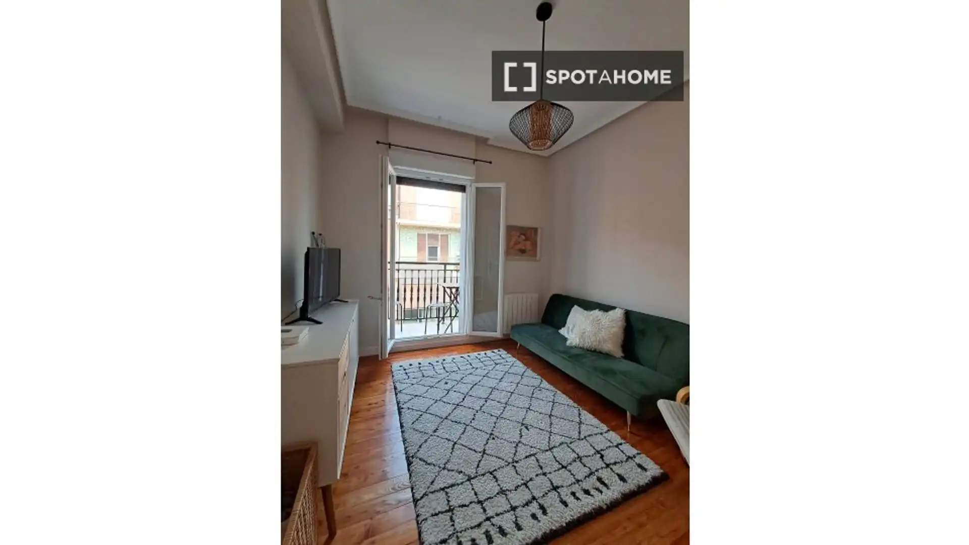 Vista exterior de Piso para compartir en Bilbao  con Aire acondicionado, Calefacción y Terraza