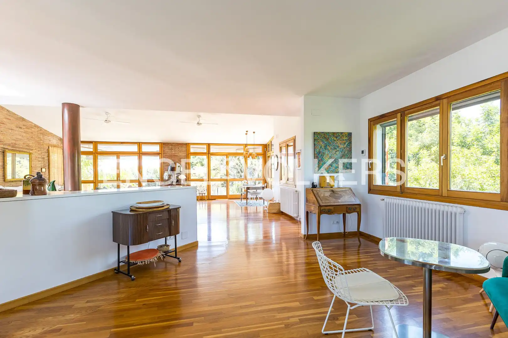 Vista exterior de Finca rústica en venta en Vilanova i la Geltrú con Calefacción, Jardín privado y Terraza