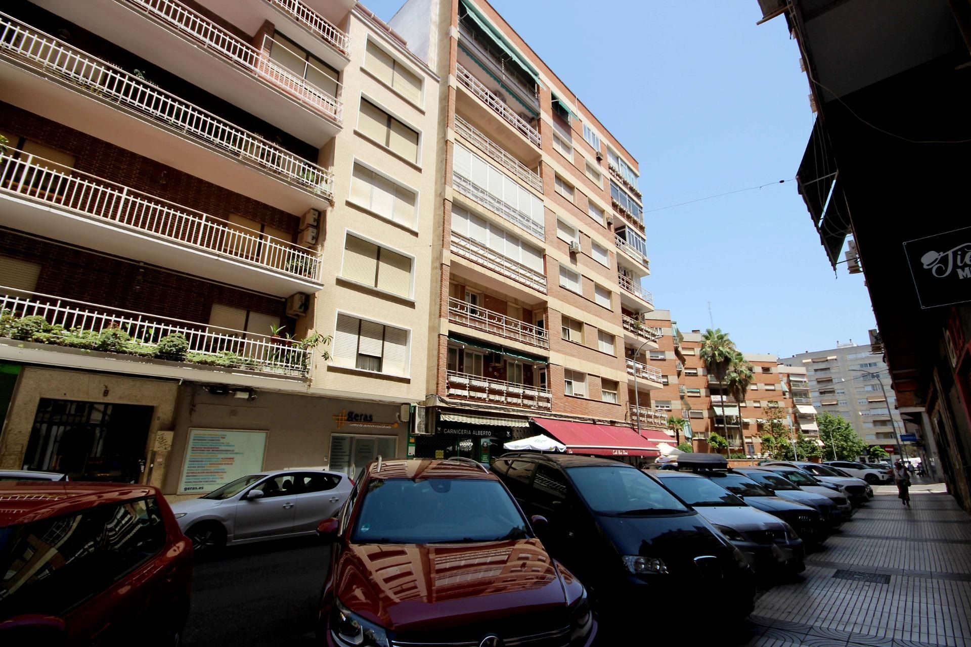 Exterior view of Flat for sale in Badajoz Capital  with Air Conditioner, Heating and Terrace