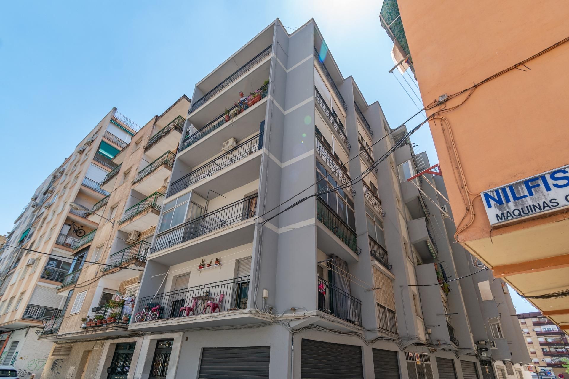 Exterior view of Flat for sale in  Granada Capital  with Terrace