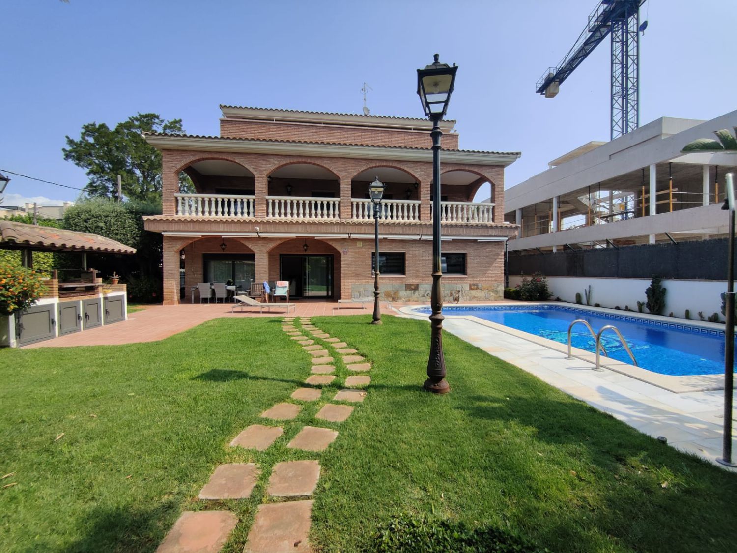 Jardí de Casa o xalet en venda en Castelldefels amb Aire condicionat, Calefacció i Terrassa