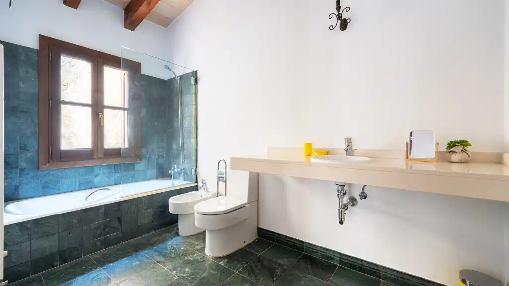 Baño de Casa o chalet de alquiler en Esporles con Calefacción