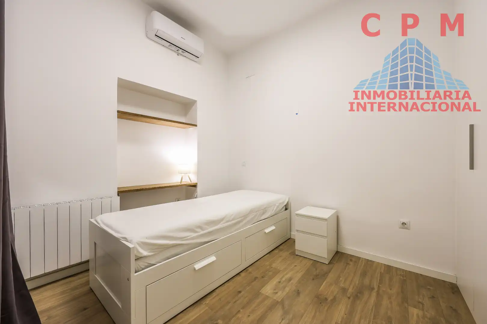 Bedroom of Flat for rent in Madrid  with Air Conditioner, Heating and Parquet flooring