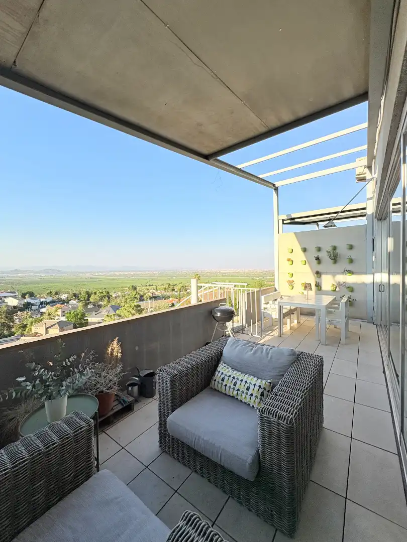 Terraza de Casa o chalet de alquiler en Chiva con Aire acondicionado, Calefacción y Parquet