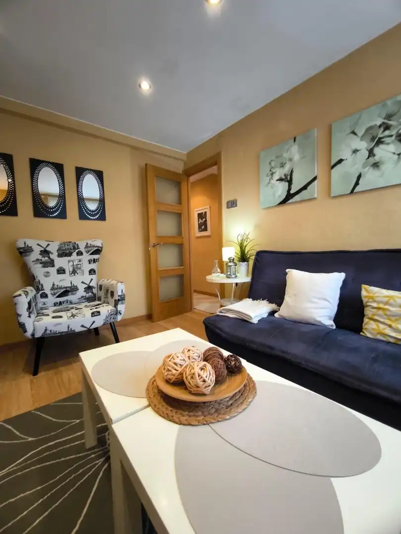 Living room of Flat for rent in Oviedo   with Heating and Furnished