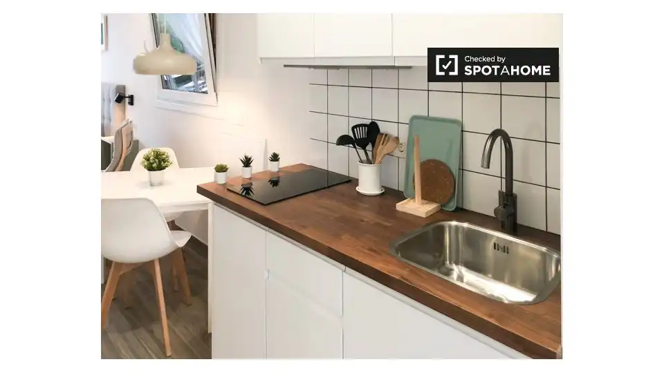 Room in Berango