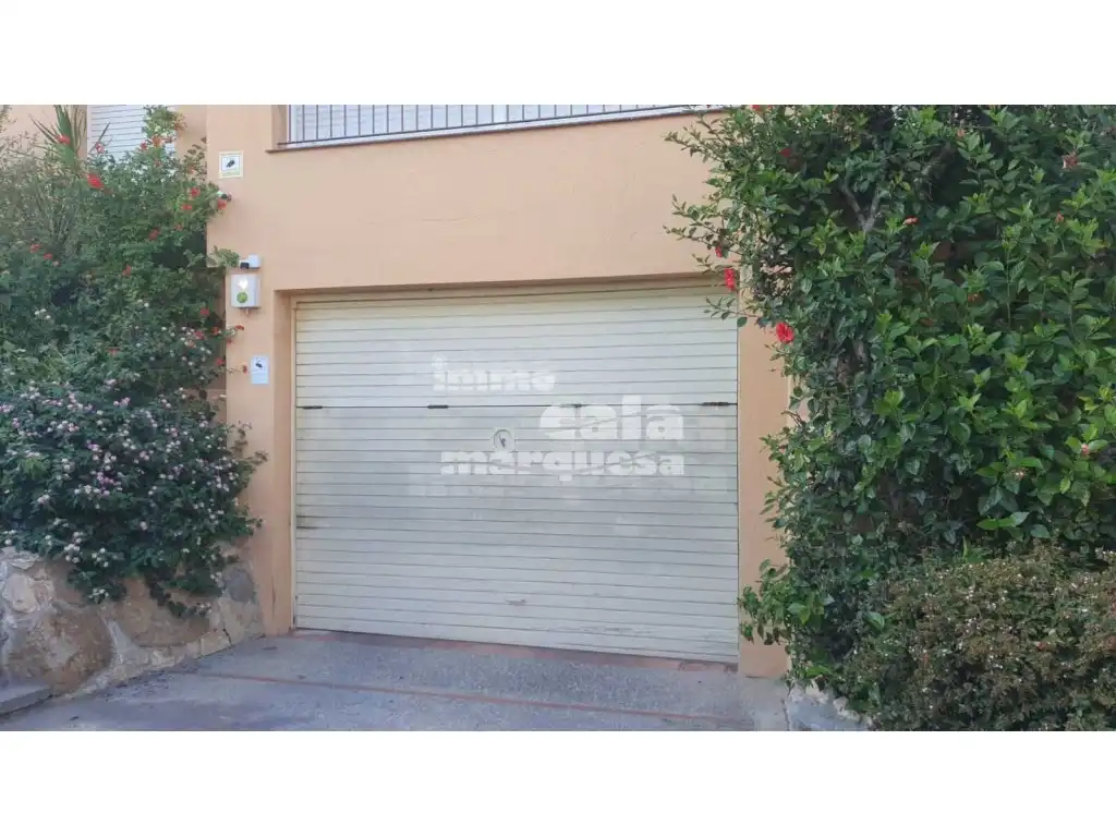 Außenansicht von Garage zum Verkauf in Palafrugell