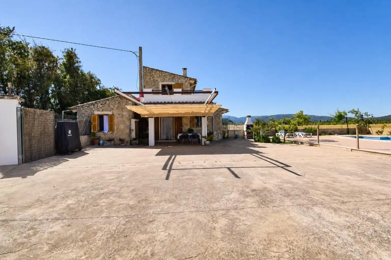 Vista exterior de Finca rústica de alquiler en Muro con Piscina