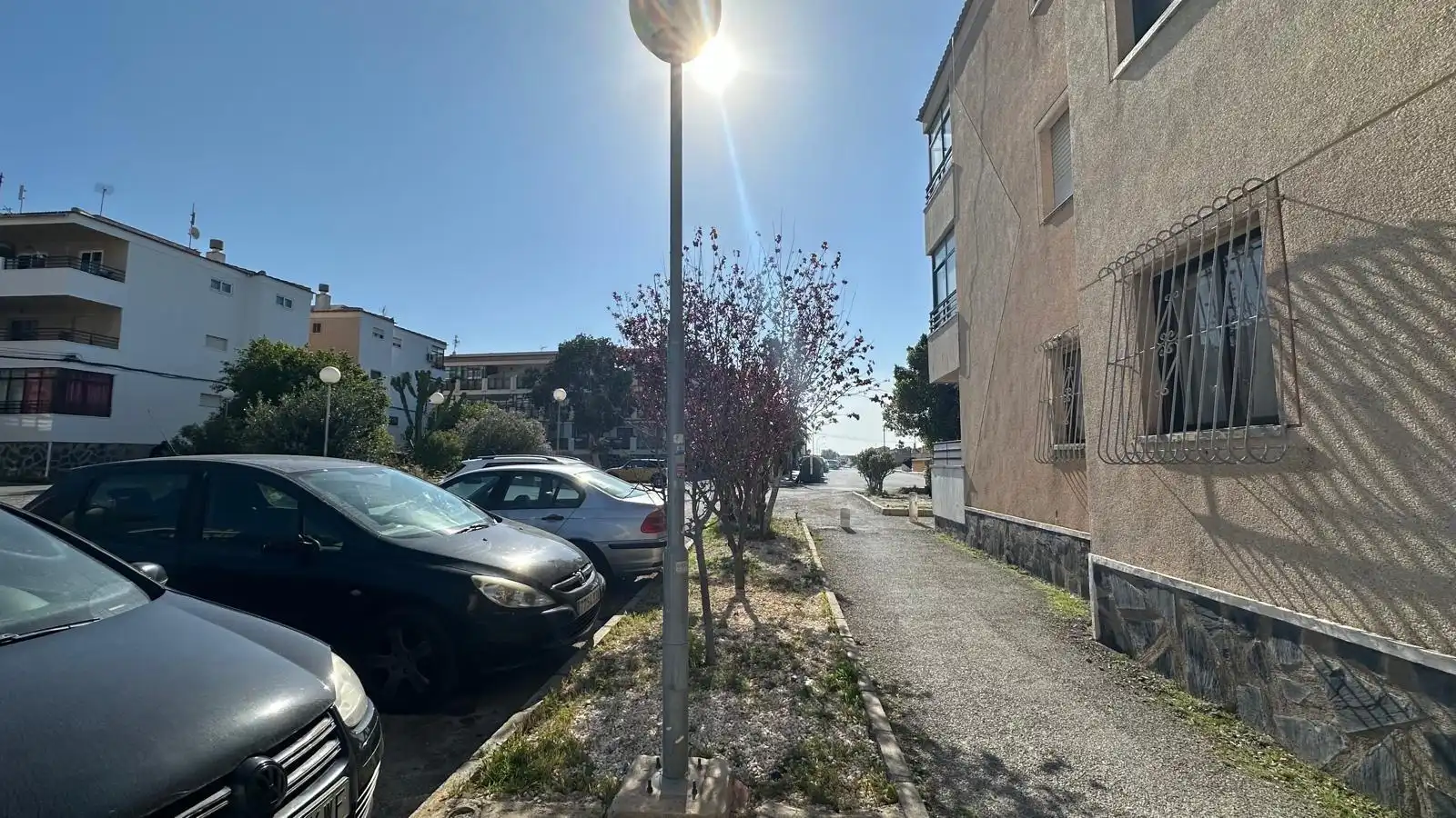 Parkplatz von Wohnung zum Verkauf in Torrevieja mit Terrasse, Möbliert und Waschmaschine