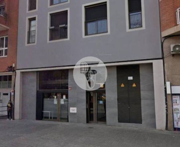 Local comercial en Alquiler en El Poblenou