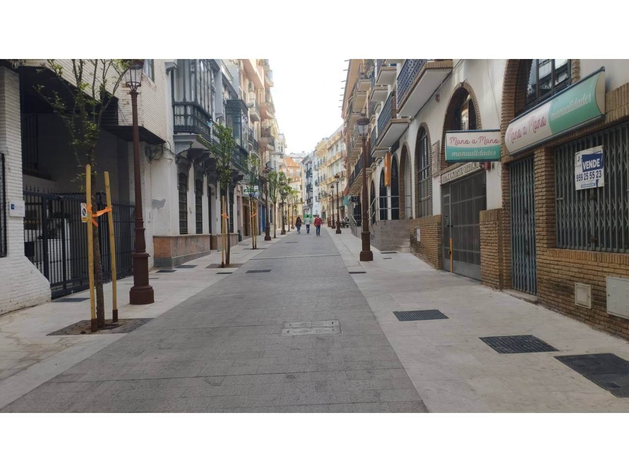 Vista exterior de Garaje de alquiler en  Huelva Capital