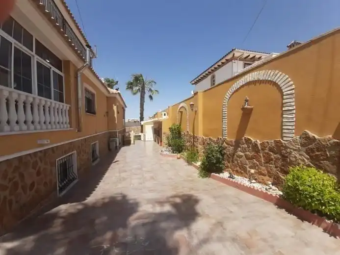 Xalet amb terrassa en venda a Nueva Torrevieja - Aguas Nuevas, imagen 9