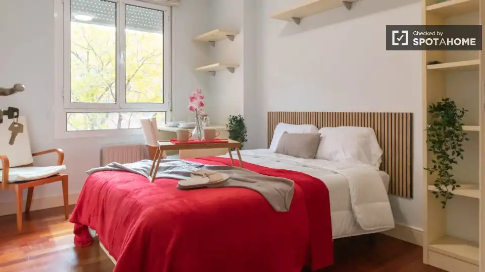 Habitación de Piso de alquiler en Madrid con Aire acondicionado, Calefacción y Amueblado