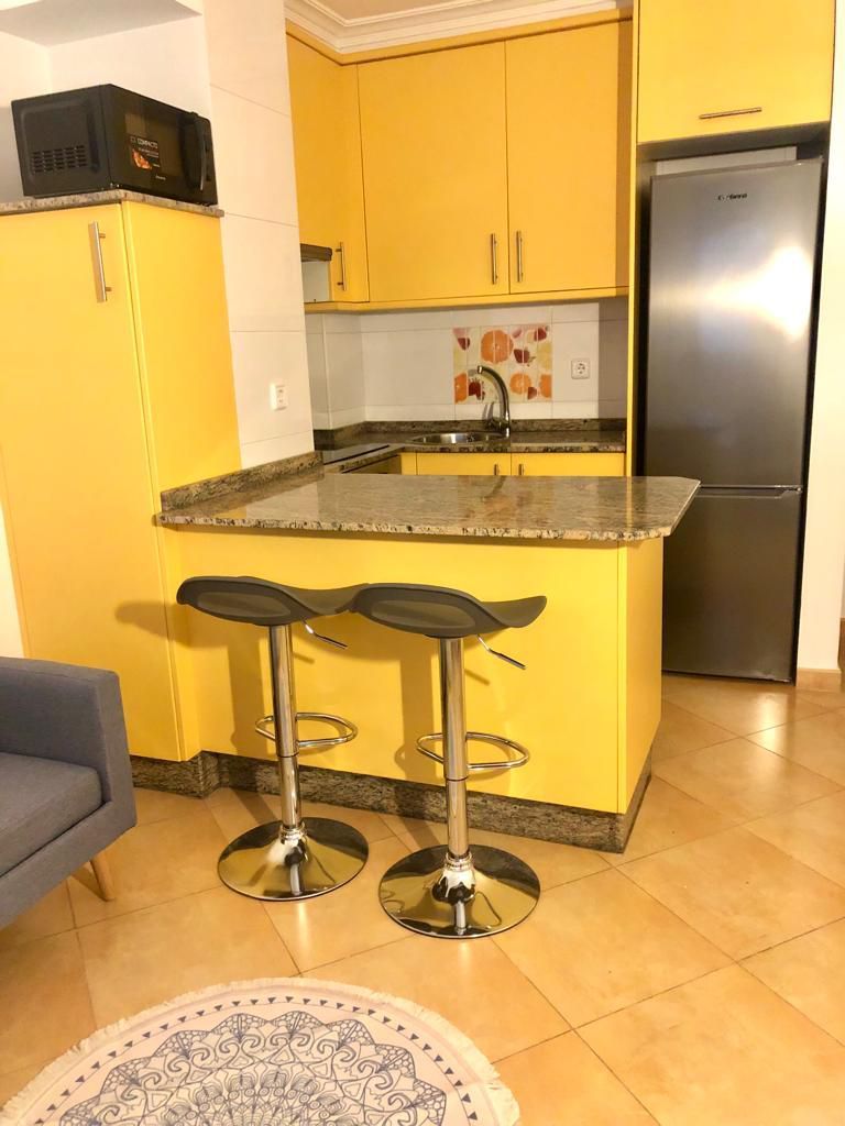 Cuina de Estudi en venda en Vigo  amb Calefacció
