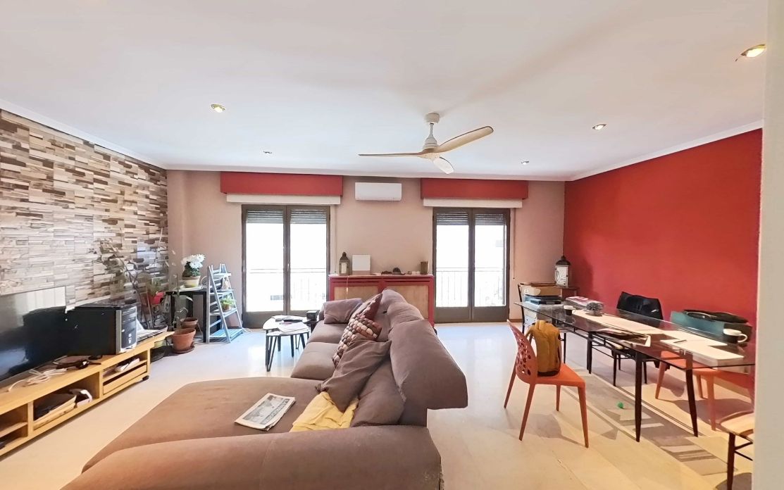 Sala d'estar de Dúplex en venda en  Madrid Capital amb Moblat