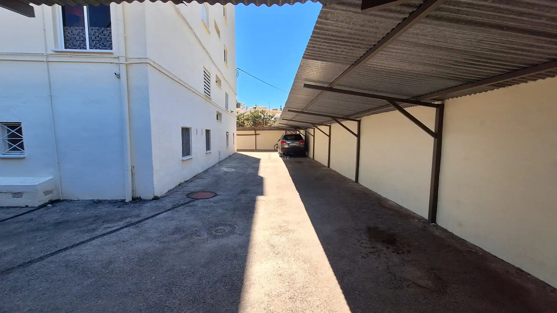 Parking of Flat for sale in L'Alfàs del Pi  with Air Conditioner, Terrace and Furnished