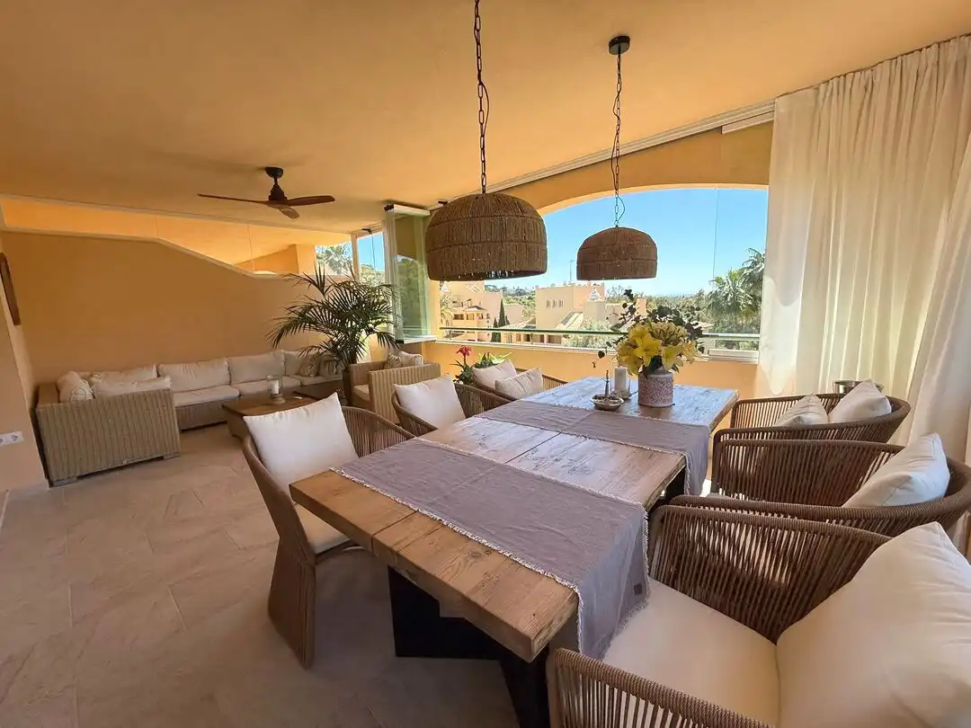 Flat with lift for sale in Elviria - Cabopino