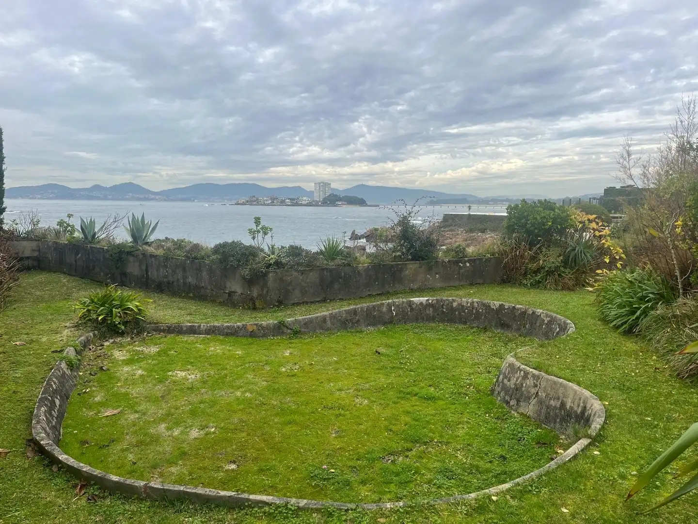 Casa o xalet en venda en Vigo  amb Jardí privat, Terrassa i Traster