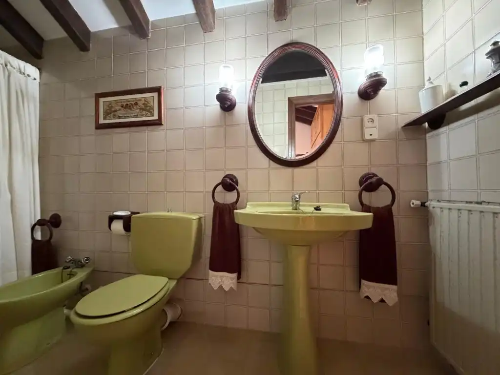 Badezimmer von Dachboden zum Verkauf in Segorbe
