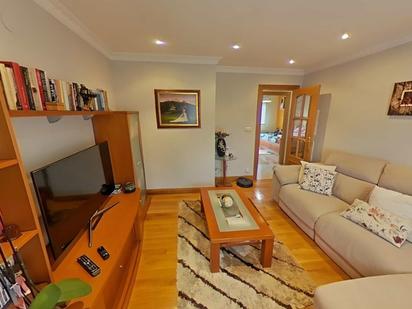 Living room of Flat for sale in Irun   with Heating, Terrace and Storage room