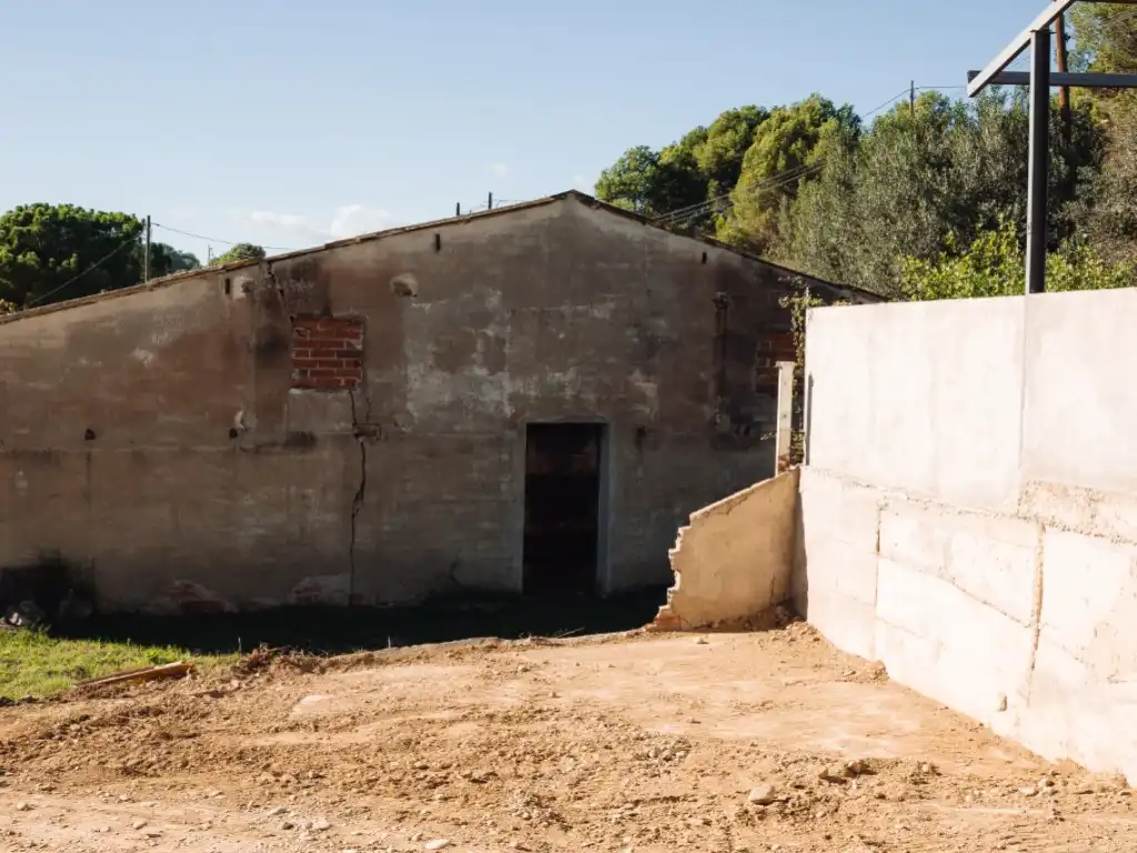 Vista exterior de Finca rústica en venda en Rubí