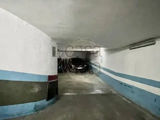 Parkplatz zur Miete in Colón de Larreátegui Kalea, imagen 8