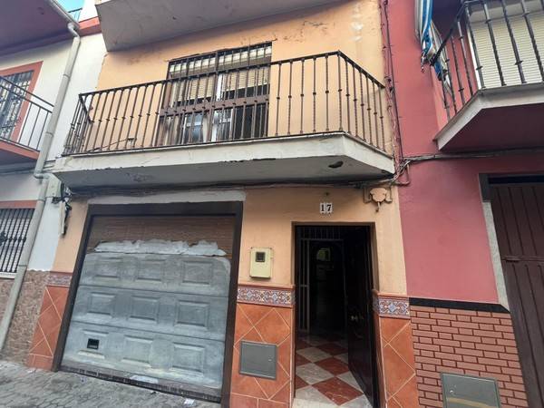 Casa adosada en Venta en COMPRENSION en Palmete