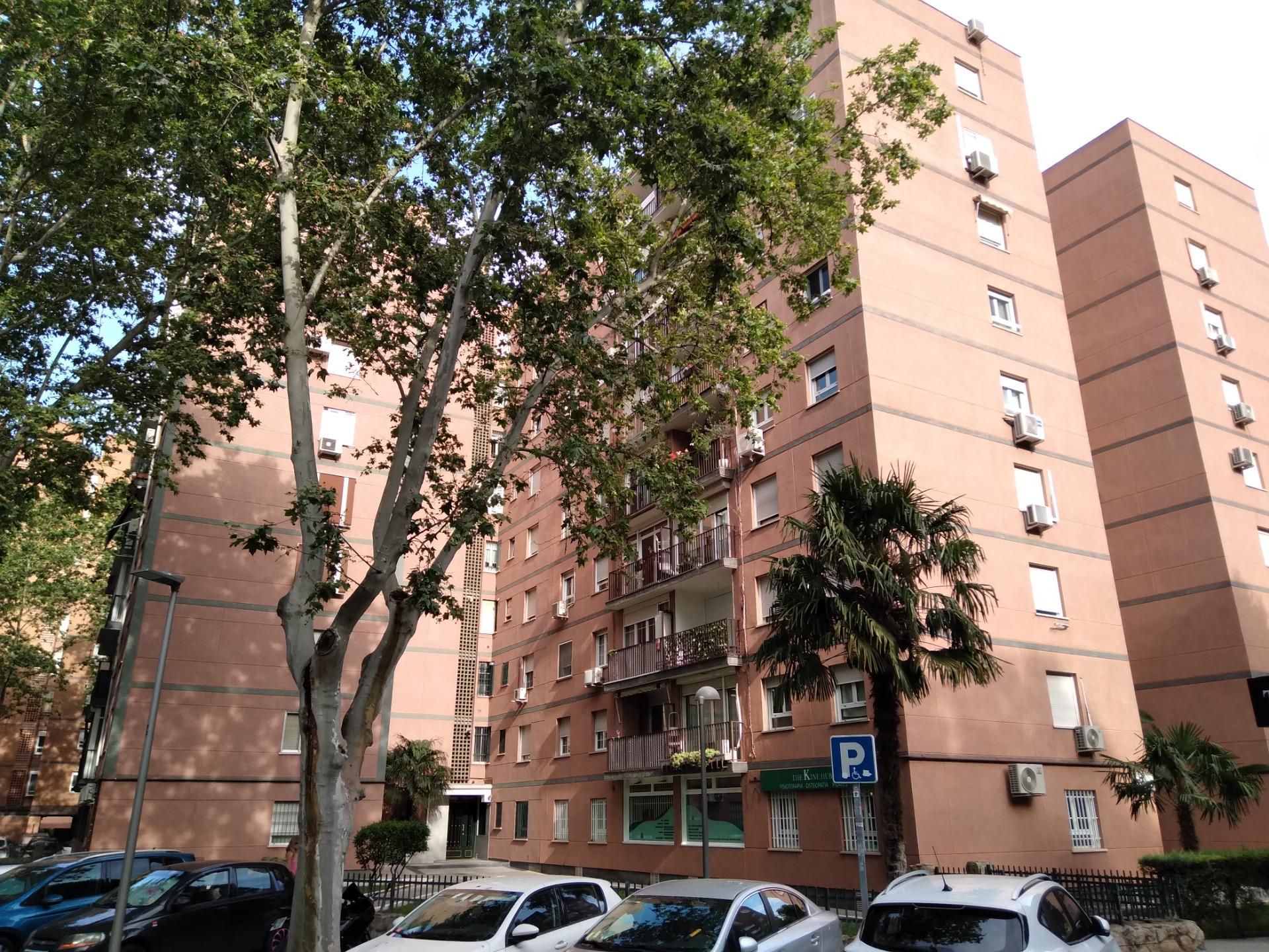 Vista exterior de Pis en venda en  Madrid Capital amb Calefacció i Balcó