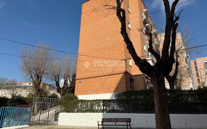 Exterior view of Flat for sale in  Madrid Capital  with Storage room, Furnished and Balcony