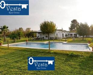 Vista exterior de Finca rústica en venda en Jerez de la Frontera amb Aire condicionat i Piscina