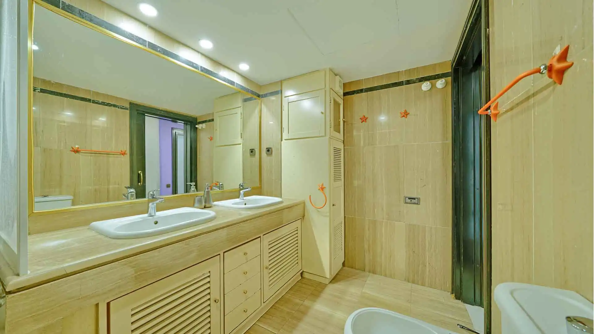 Bany de Apartament en venda en Marbella amb Aire condicionat, Calefacció i Terrassa