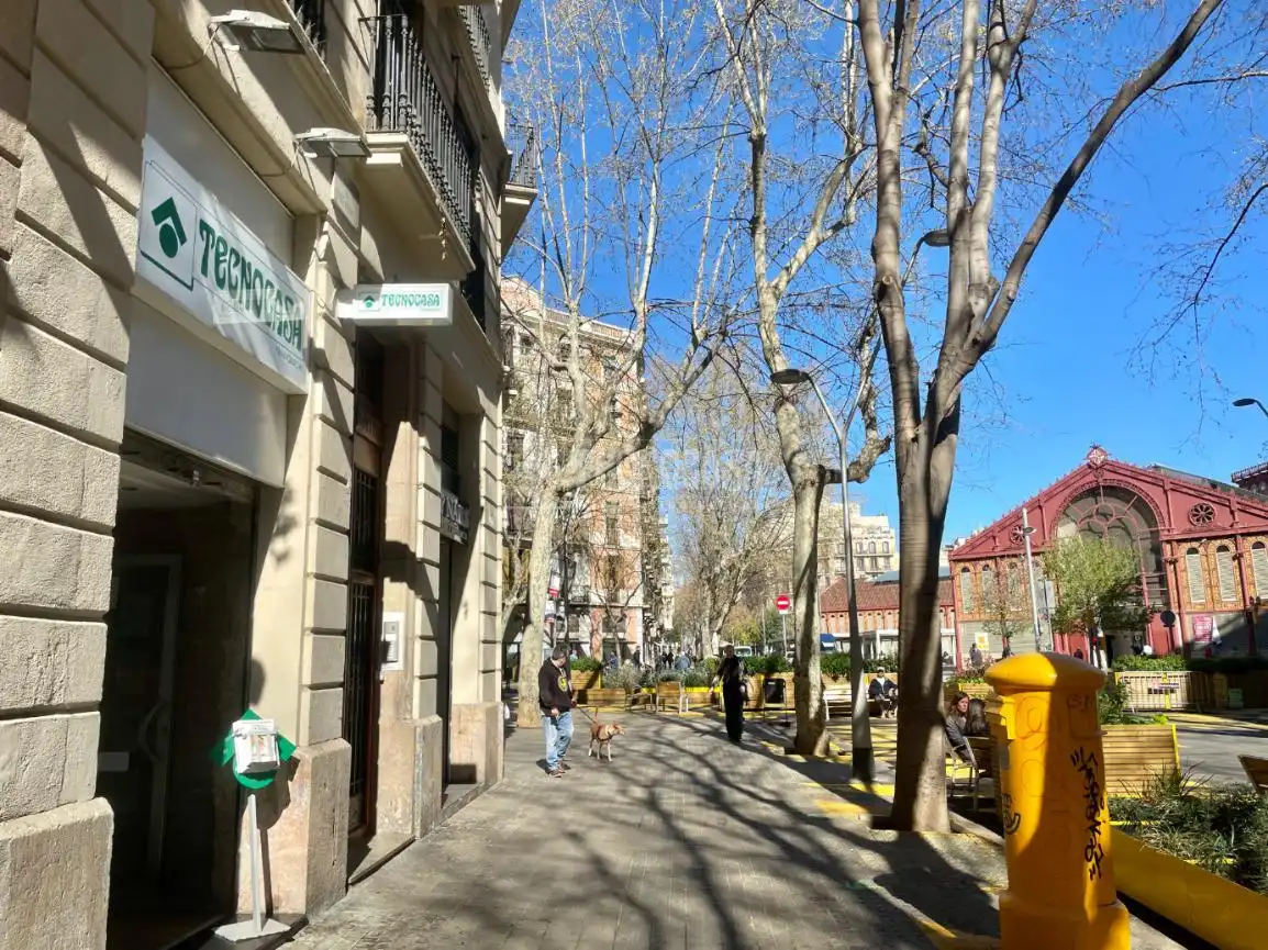 Exterior view of Flat for sale in Barcelona  with Balcony