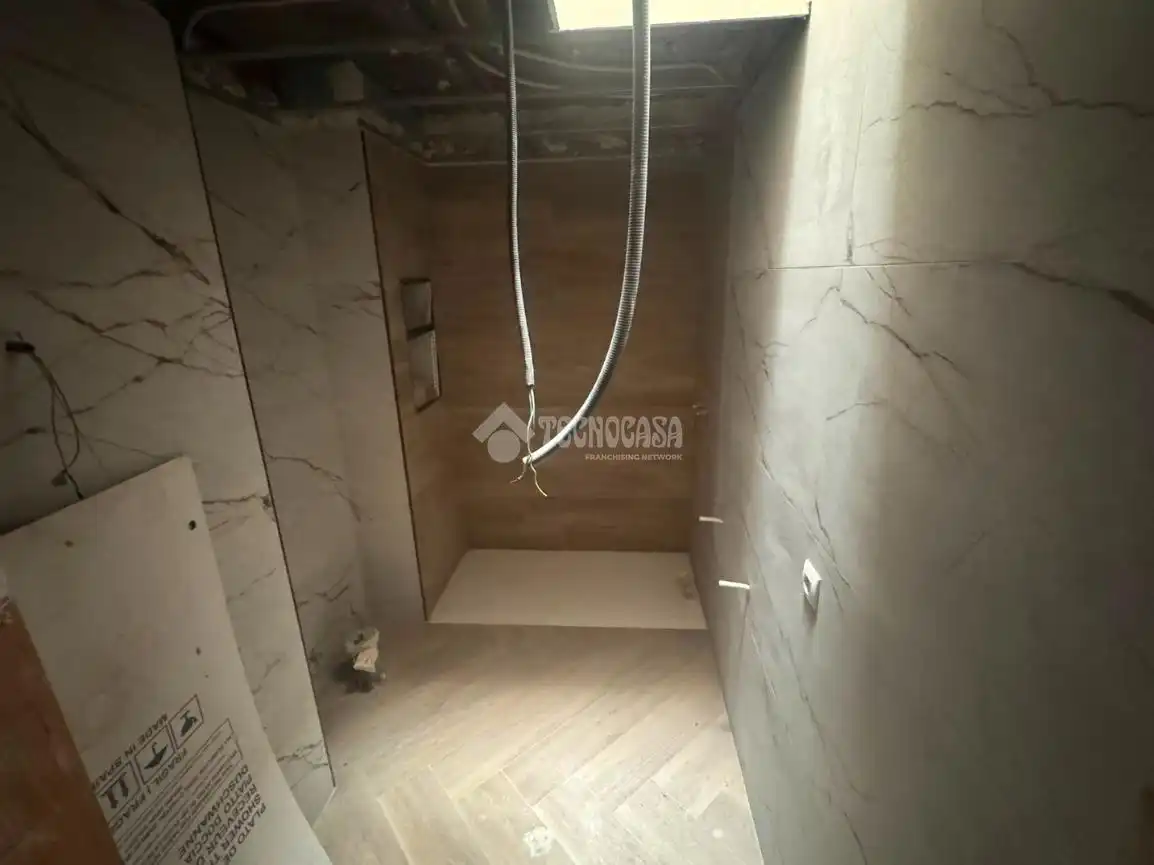 Bany de Casa adosada en venda en Badajoz