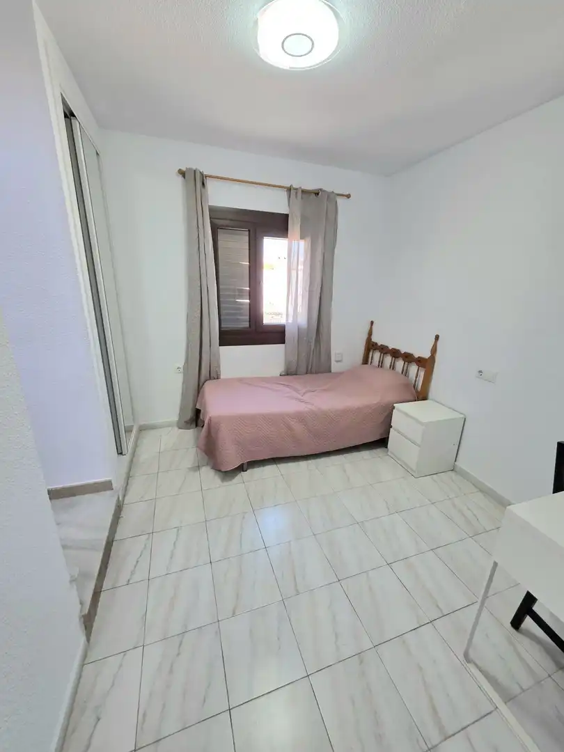 Dormitori de Dúplex en venda en Torrevieja amb Aire condicionat, Terrassa i Moblat