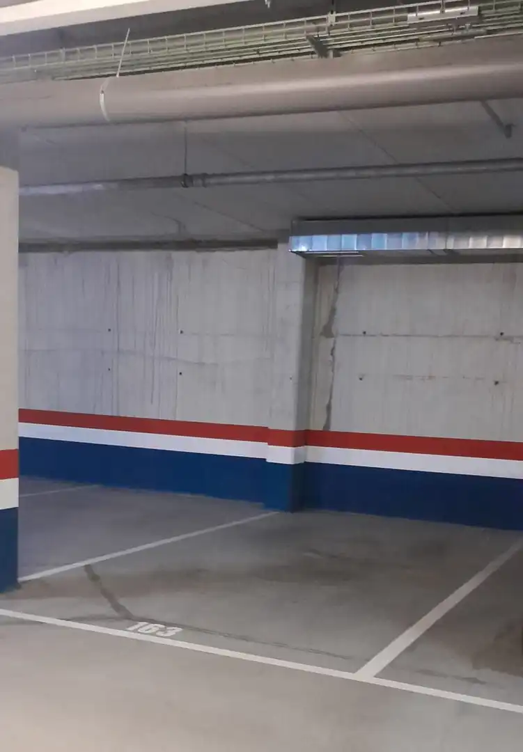 Parking of Office for sale in Ansoáin / Antsoain  with Air Conditioner