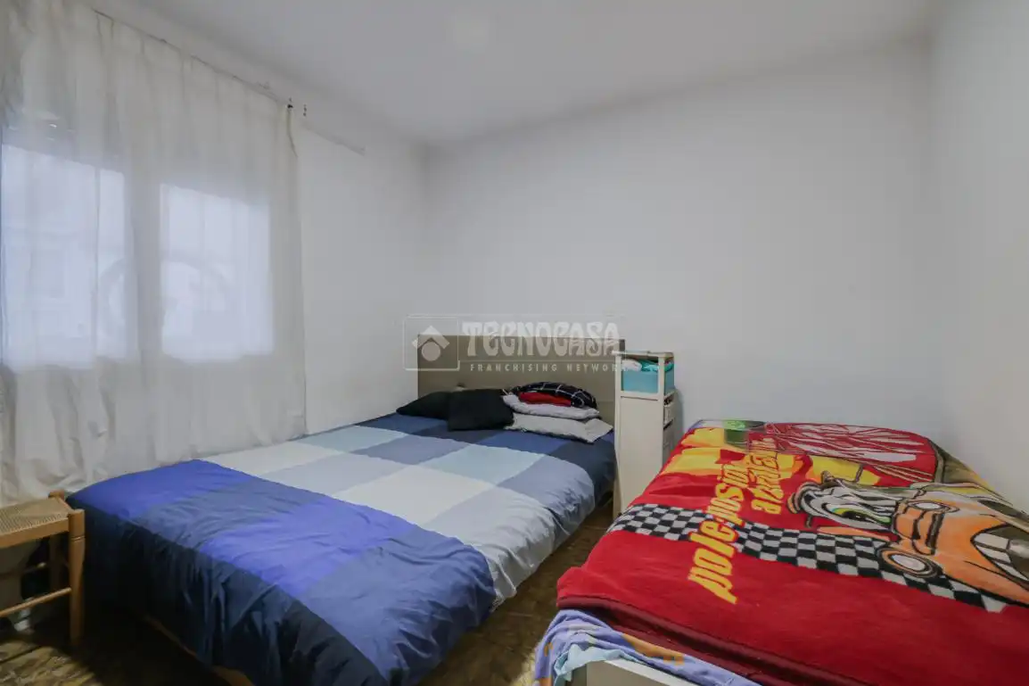 Habitación de Piso en venta en Barcelona con Balcón
