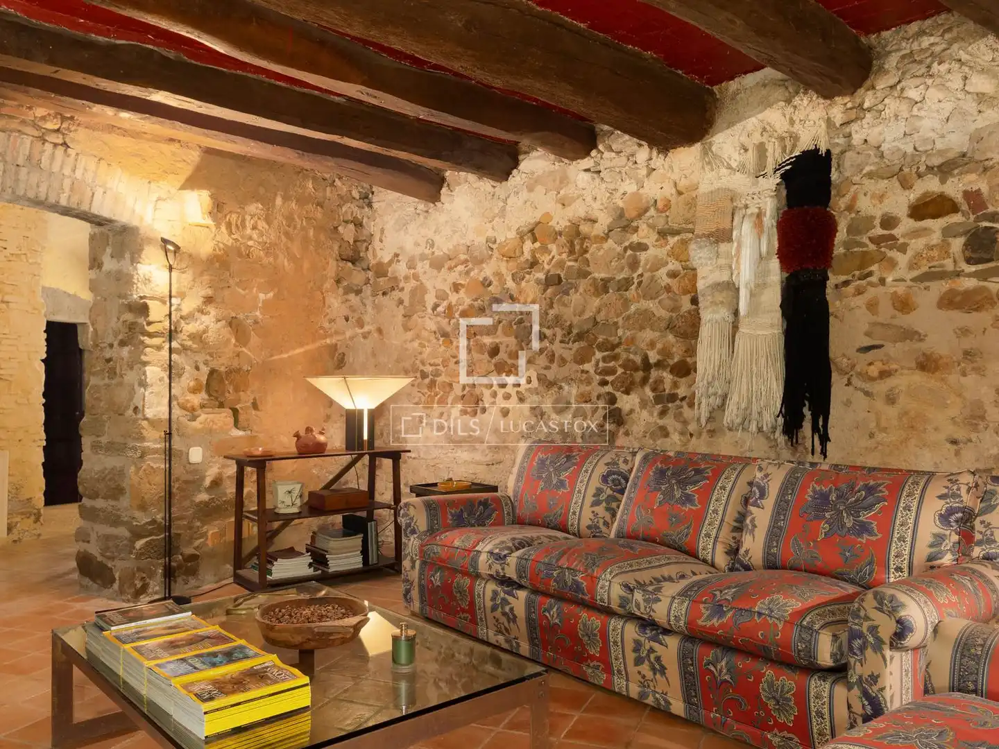 Sala de estar de Finca rústica en venta en Sant Mori con Calefacción, Jardín privado y Terraza
