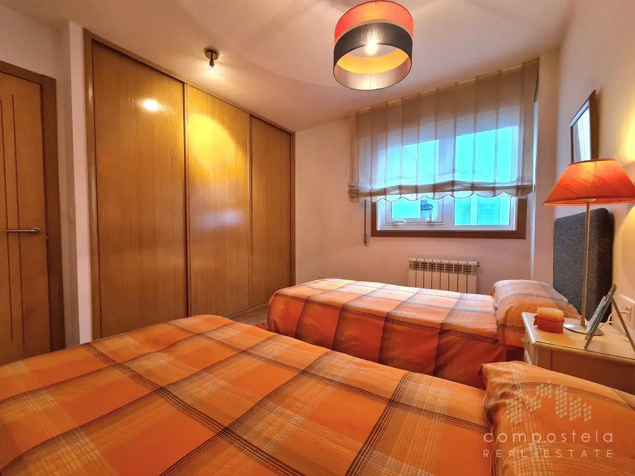 Schlafzimmer von Dachboden zur Miete in Ames mit Heizung, Abstellraum und Möbliert