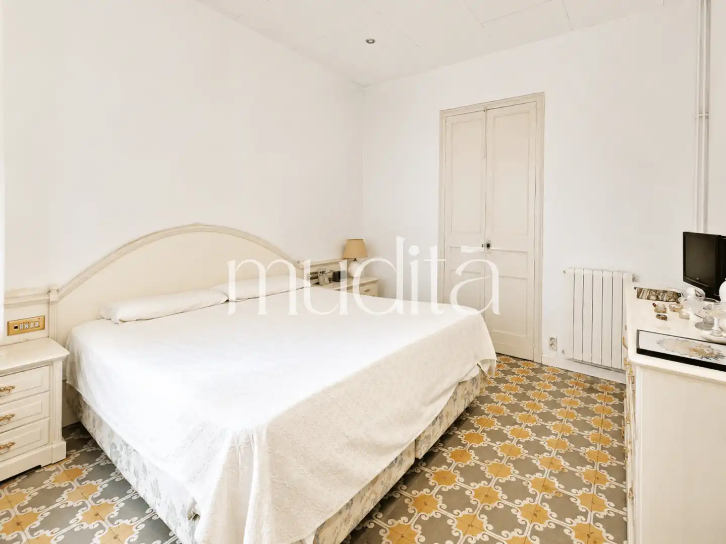 Habitación de Casa adosada en venta en El Masnou con Trastero y Balcón