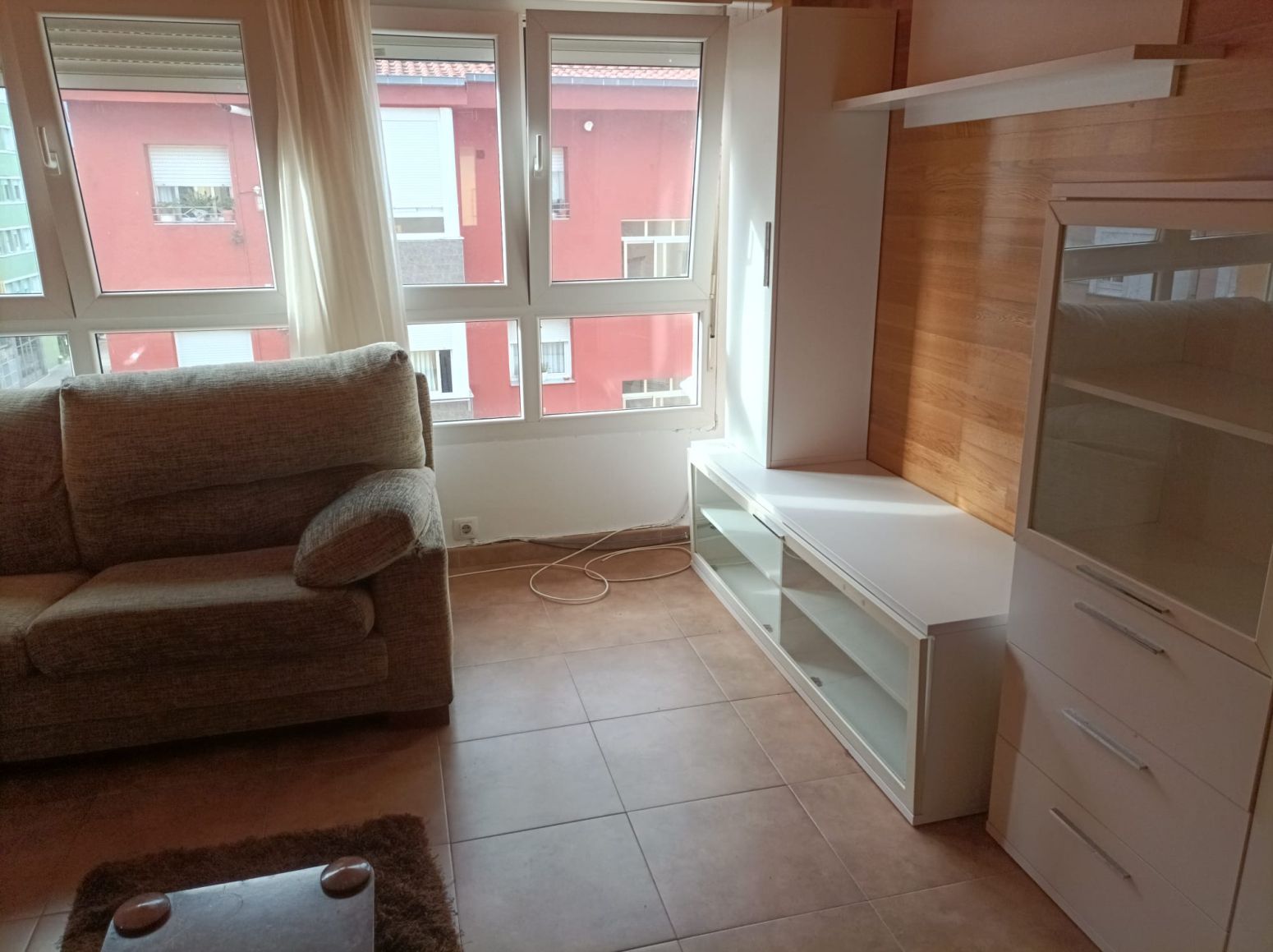 Sala d'estar de Pis en venda en Torrelavega  amb Calefacció