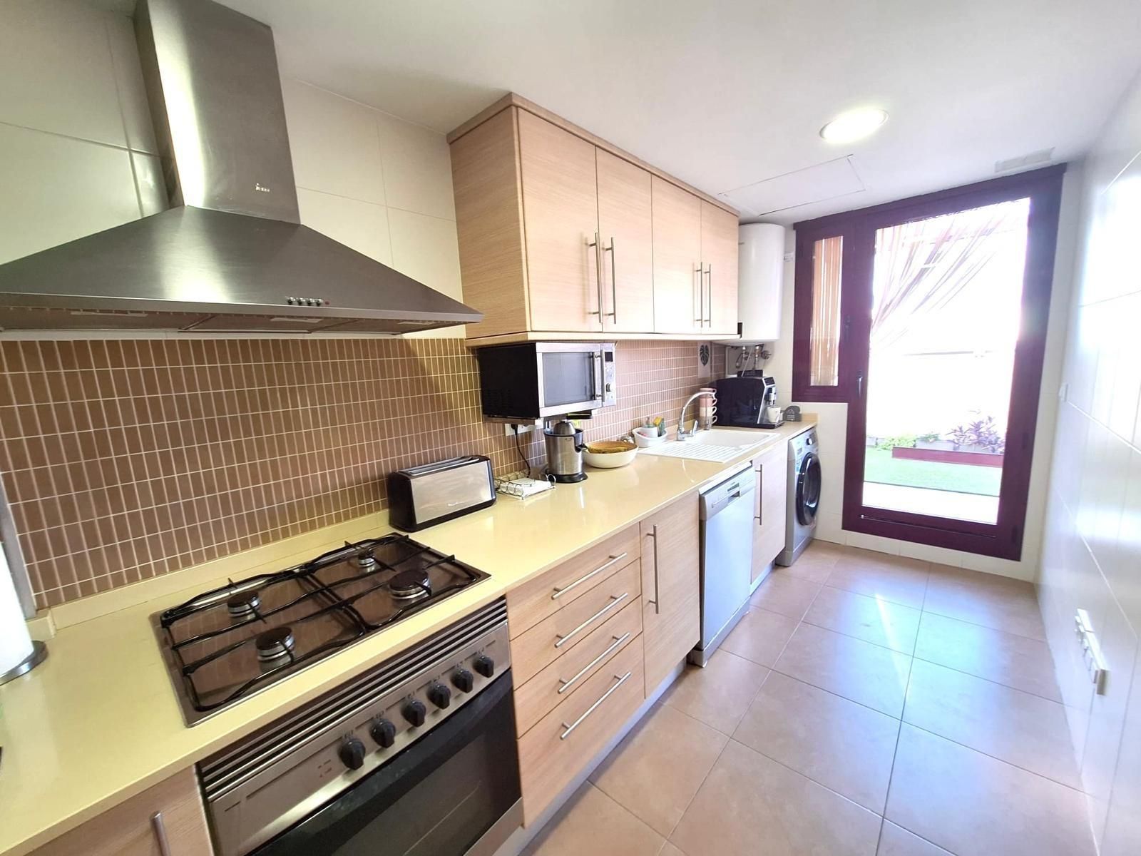 Cuina de Àtic en venda en Alzira amb Aire condicionat, Parquet i Balcó