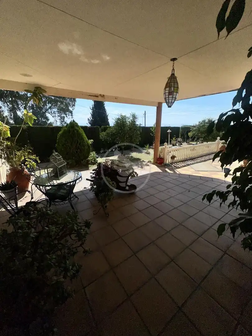 Terrassa de Finca rústica en venda en Linares amb Jardí privat, Terrassa i Piscina