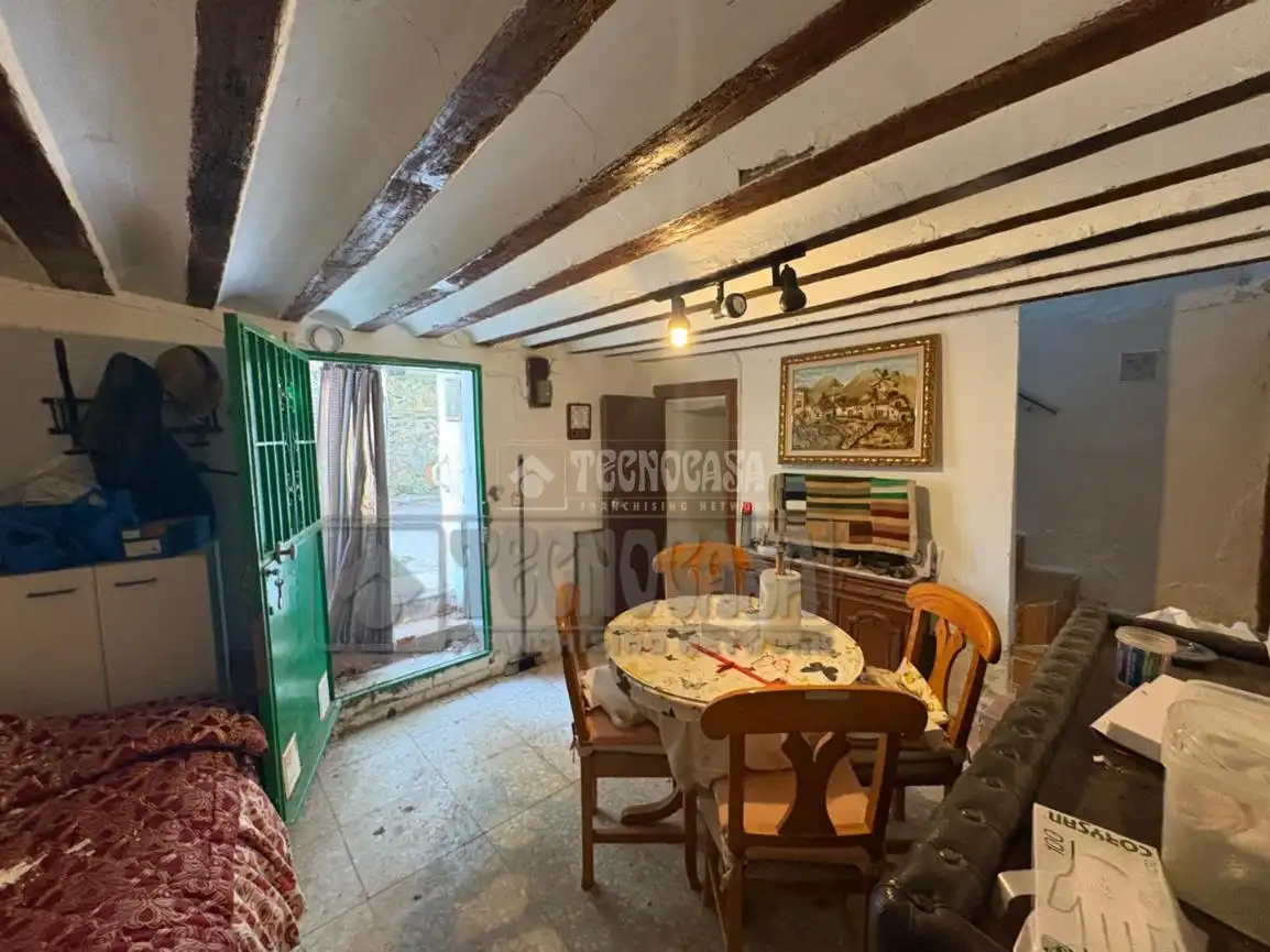 Comedor de Casa adosada en venta en Castillo-Albaráñez con Calefacción